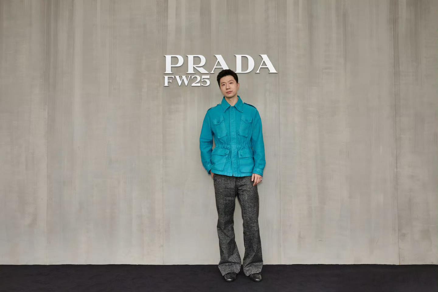 马龙李现同框米兰看秀 两位男神亮相Prada秀场 