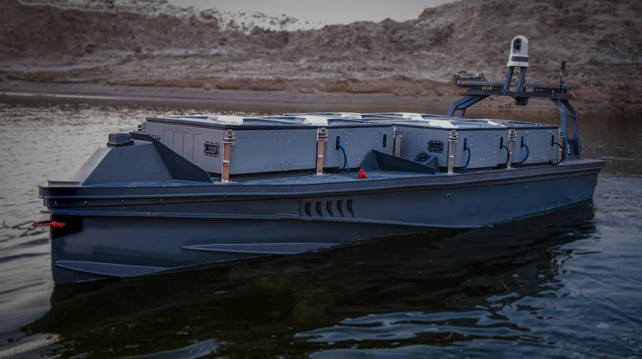 乌克兰MAGURA V7无人艇，搭载6架FPV无人机 