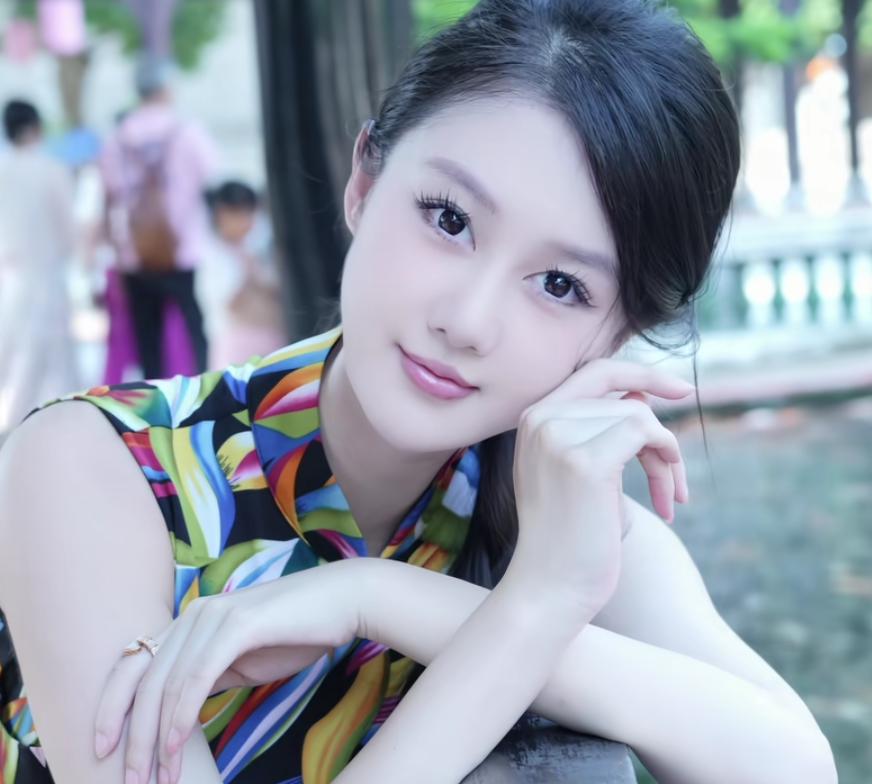 女人要经常接吻
女人要常跟老公亲嘴，甭管他嘴里有没有烟味、刚吃没吃蒜多亲嘴，准没