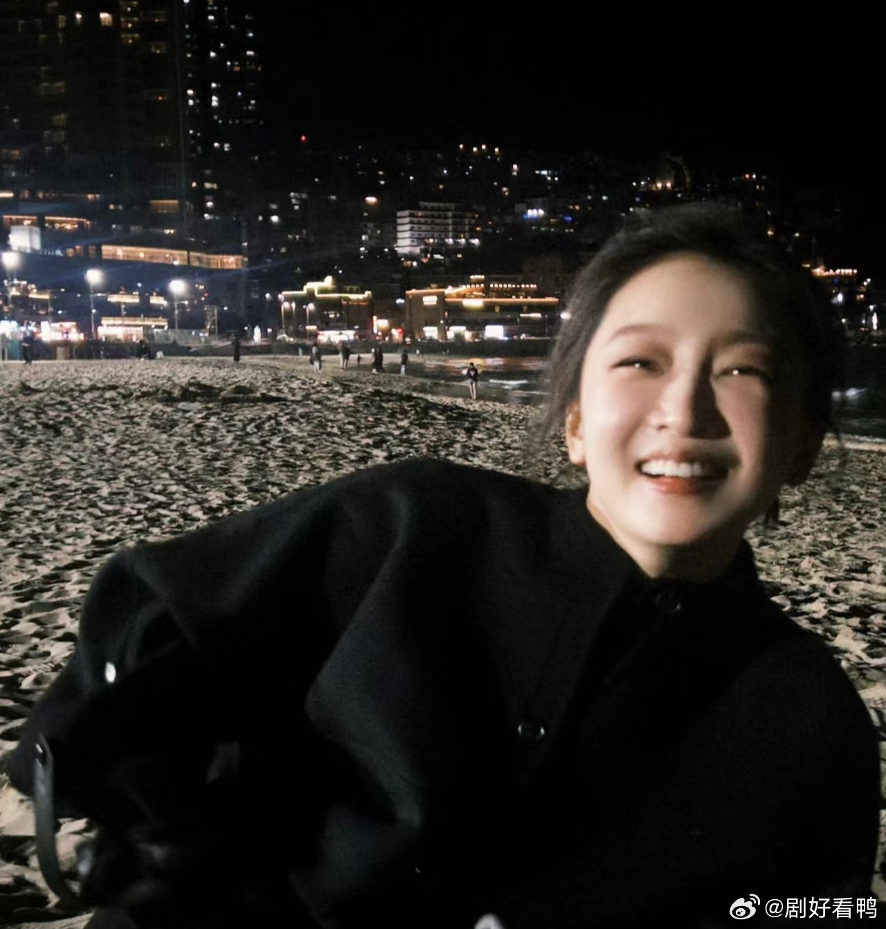 周冬雨不做演员想去养驴 周冬雨真的太真实！不端架子只想养驴，贴近自然又朴实，这样