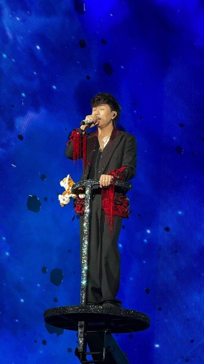 被胡彦斌格局戳到！从容面对两极评价，认真打磨每一场演唱，纯粹热爱值得支持胡彦斌说
