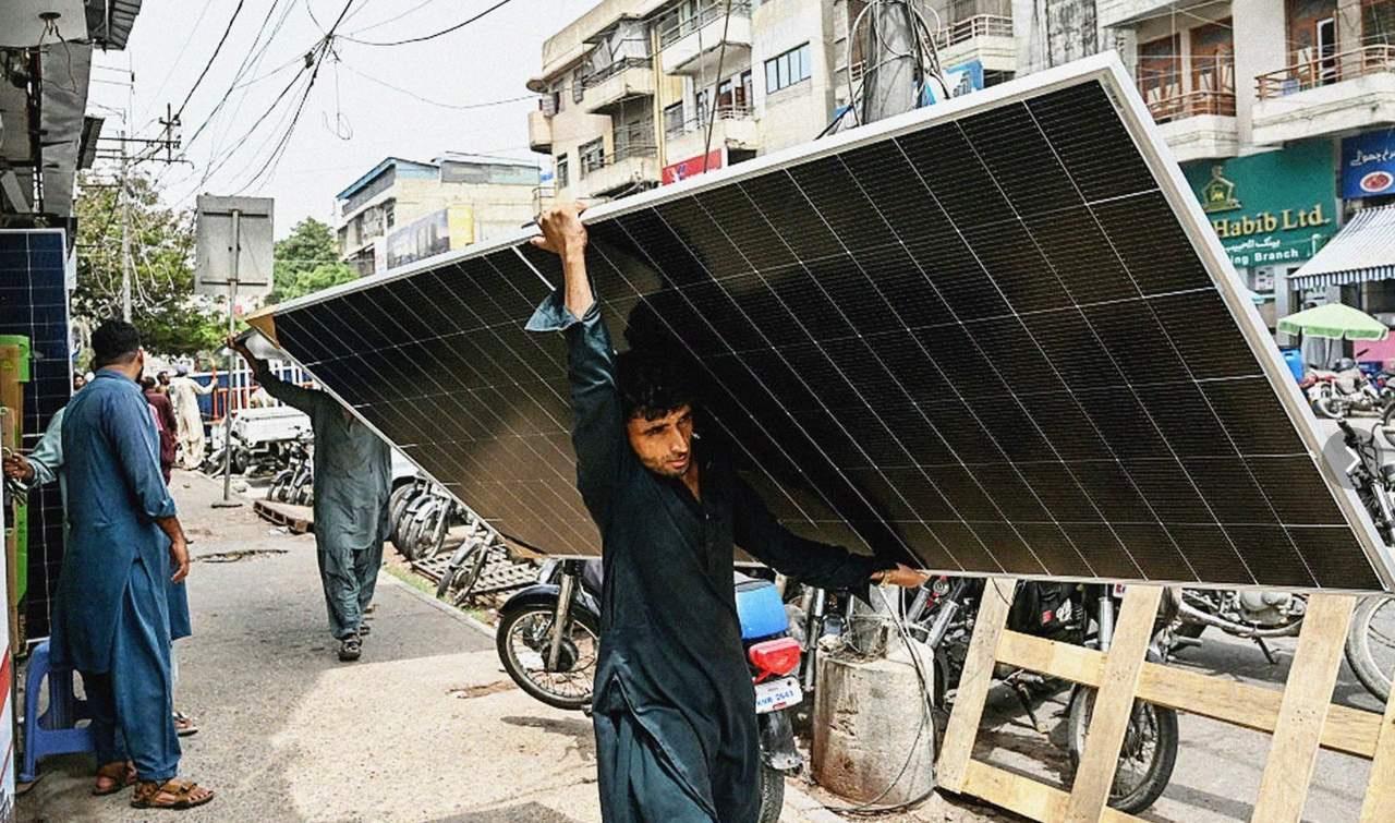 有人纳闷：印度热浪都热到每天死3400人了，怎么从没听说巴基斯坦出事？难道巴基斯