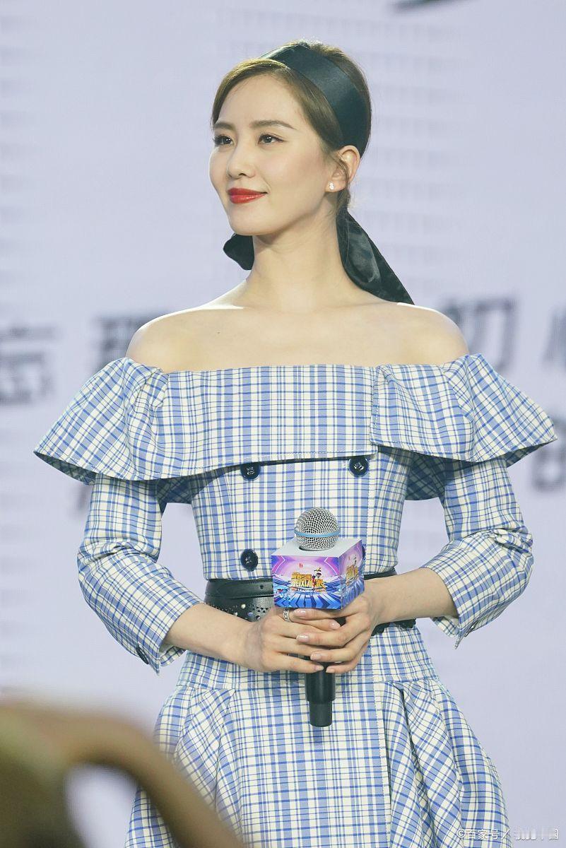 #宝藏兴趣攻略#
🎉🎉🎉好消息来啦！刘诗诗窦骁《掌心》正式官宣啦！这是两位
