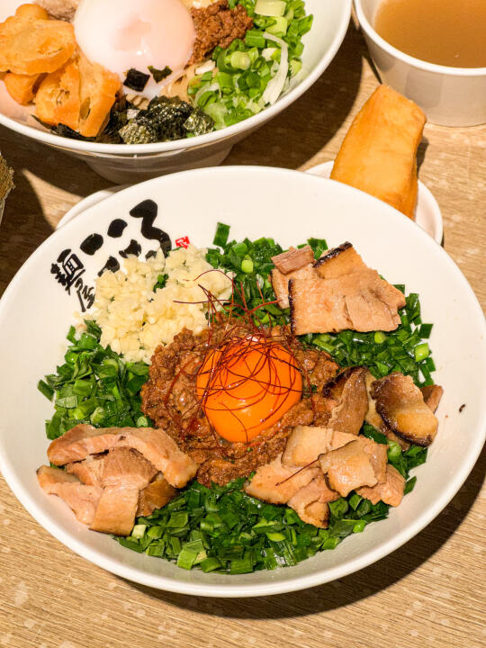 🇸🇬 Menya Kokoro韭菜干拌荞麦面