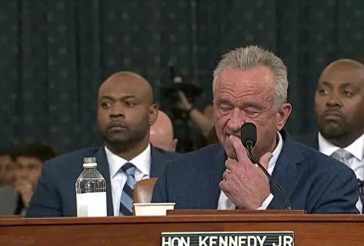 美国卫生与公众服务部部长小罗伯特·F·肯尼迪，近期被曝光在2024年的一场播客采