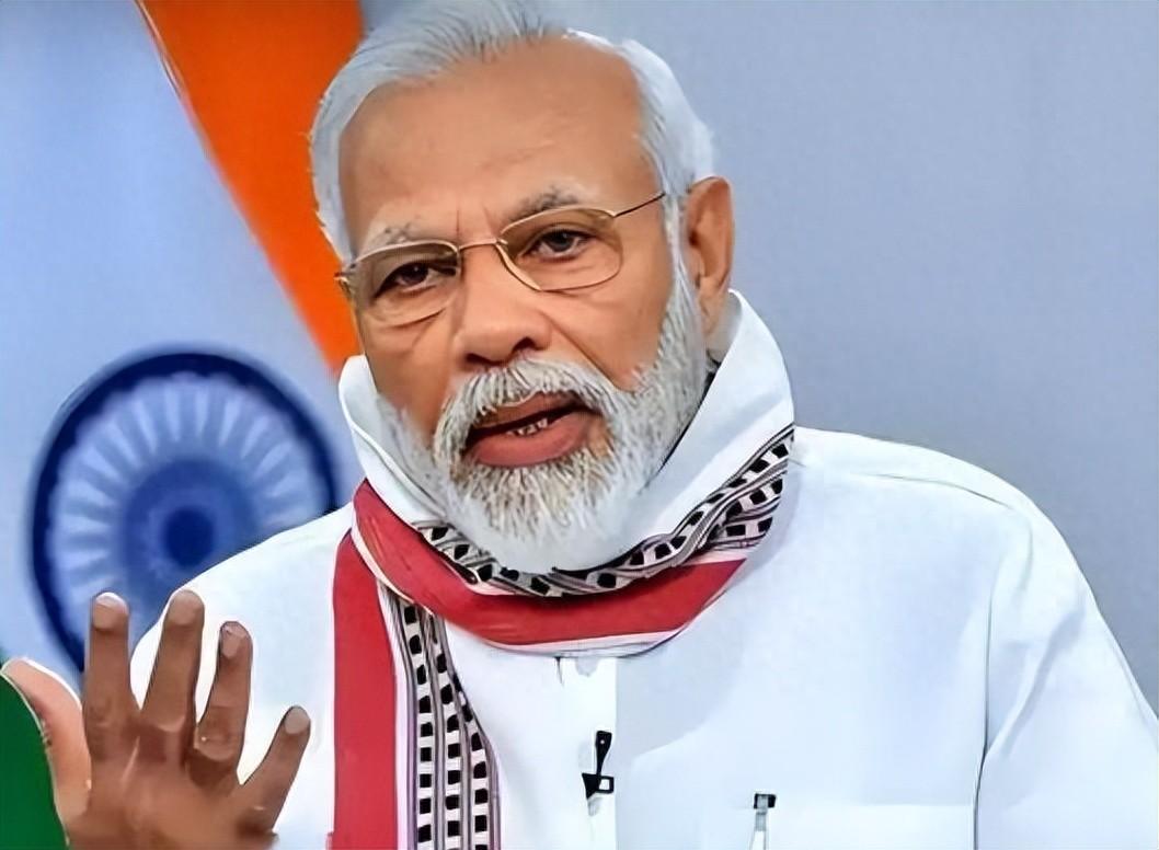 印度扛不住了，接连撤回两条对华禁令，发展制造业离不开中国

最近印度的操作挺让人