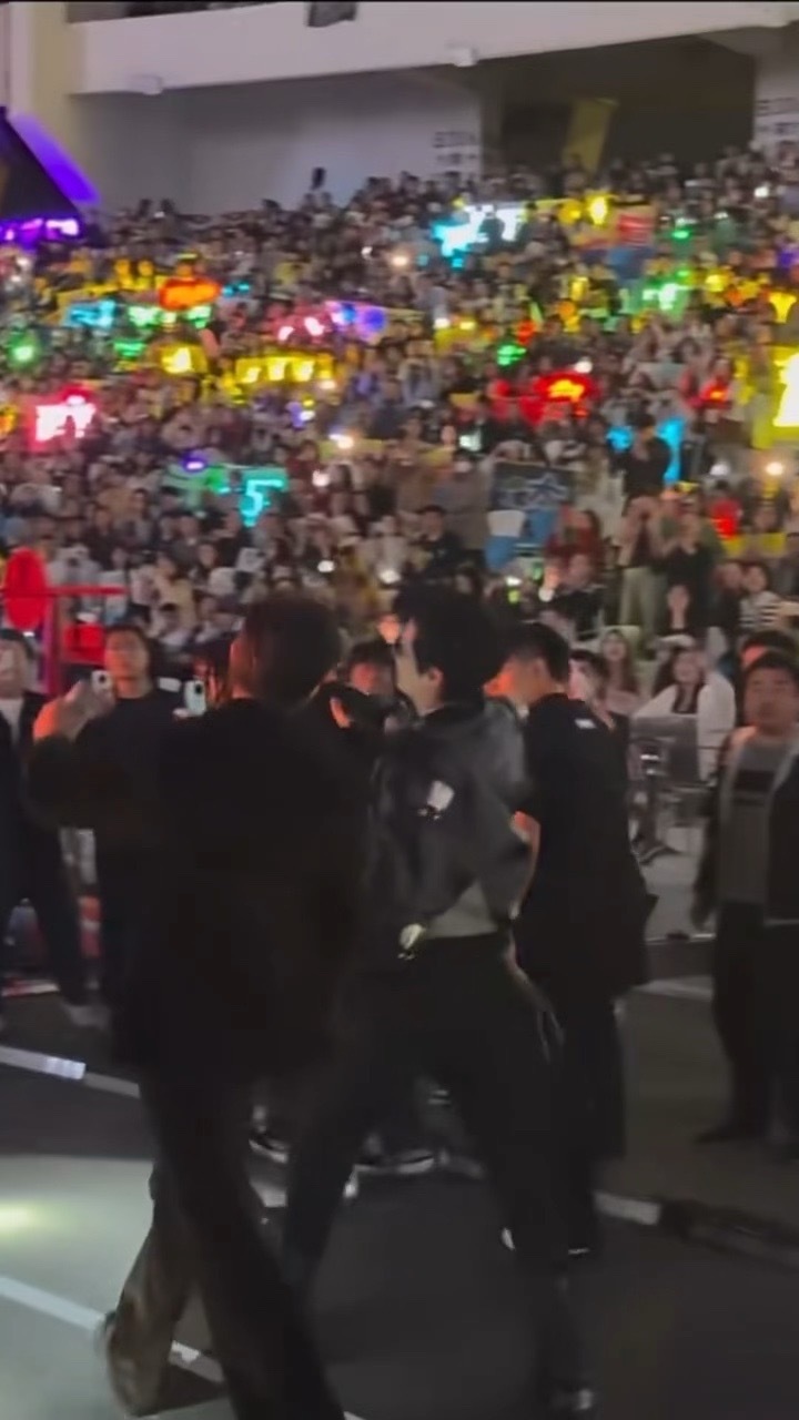 崽跟超哥那么一见如故了么