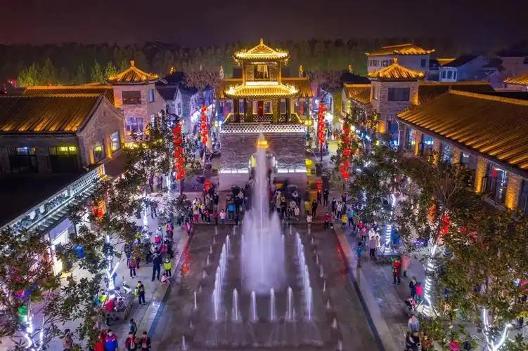 山东首个建制县兰陵县。公元前261年，楚国始置兰陵县，为山东地区首个建制县，较秦