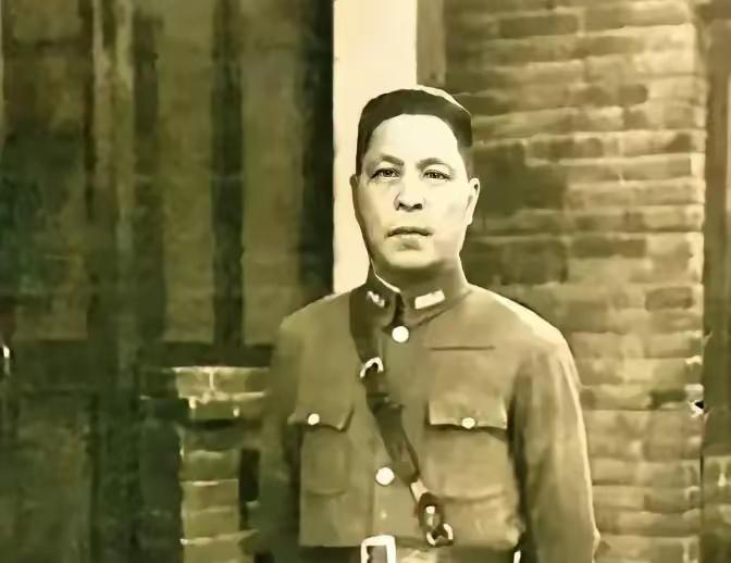 1947年11月，解放军给郏县的国军中将武庭麟送去劝降信，武庭麟下令将送信人杀掉