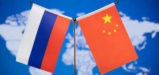 普京发了狠，五常里只有中国没入局，美国媒体突然注意到：中国正悄悄抄底俄罗斯？！在