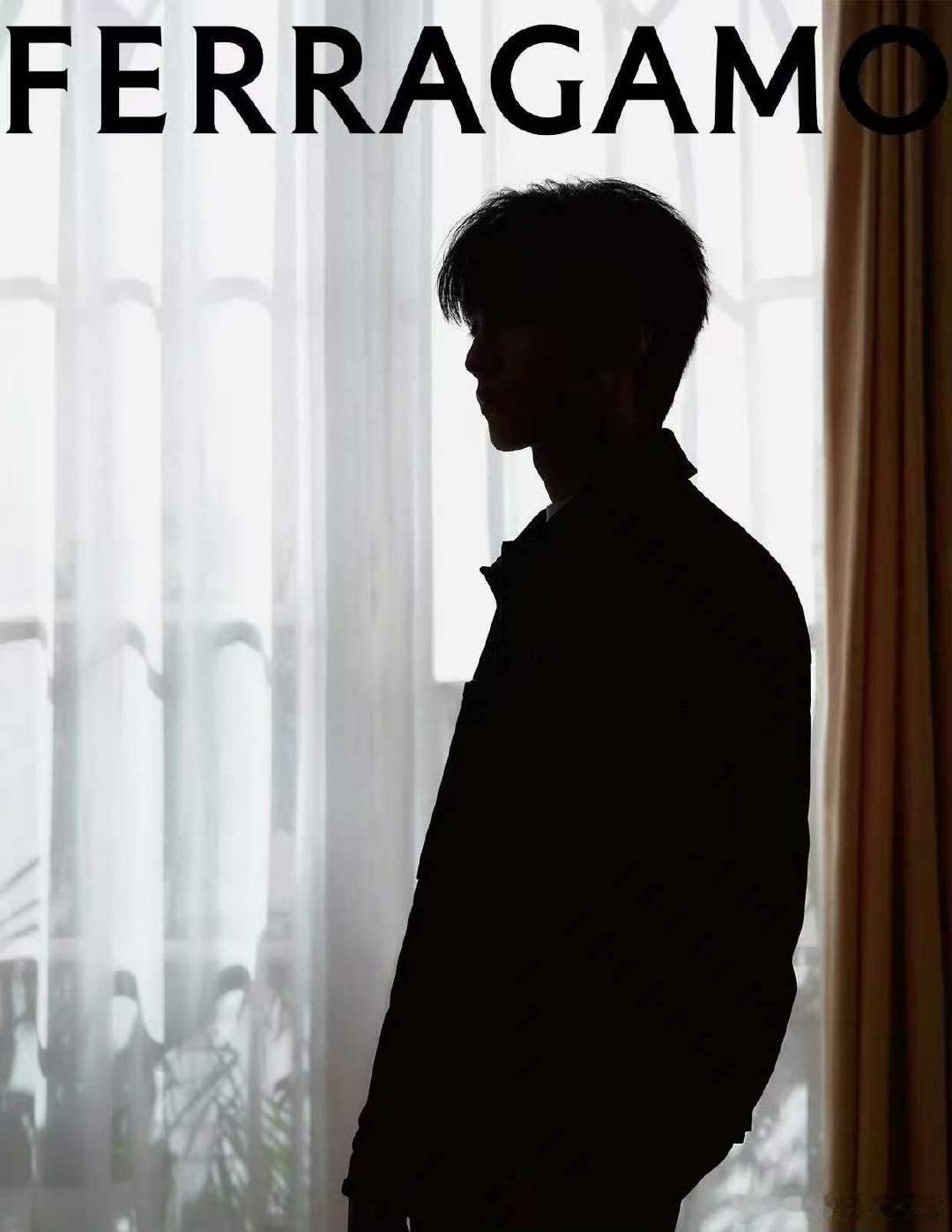 王俊凯剪影侧颜王俊凯香水代言预热 王俊凯香水代言预热🈶 