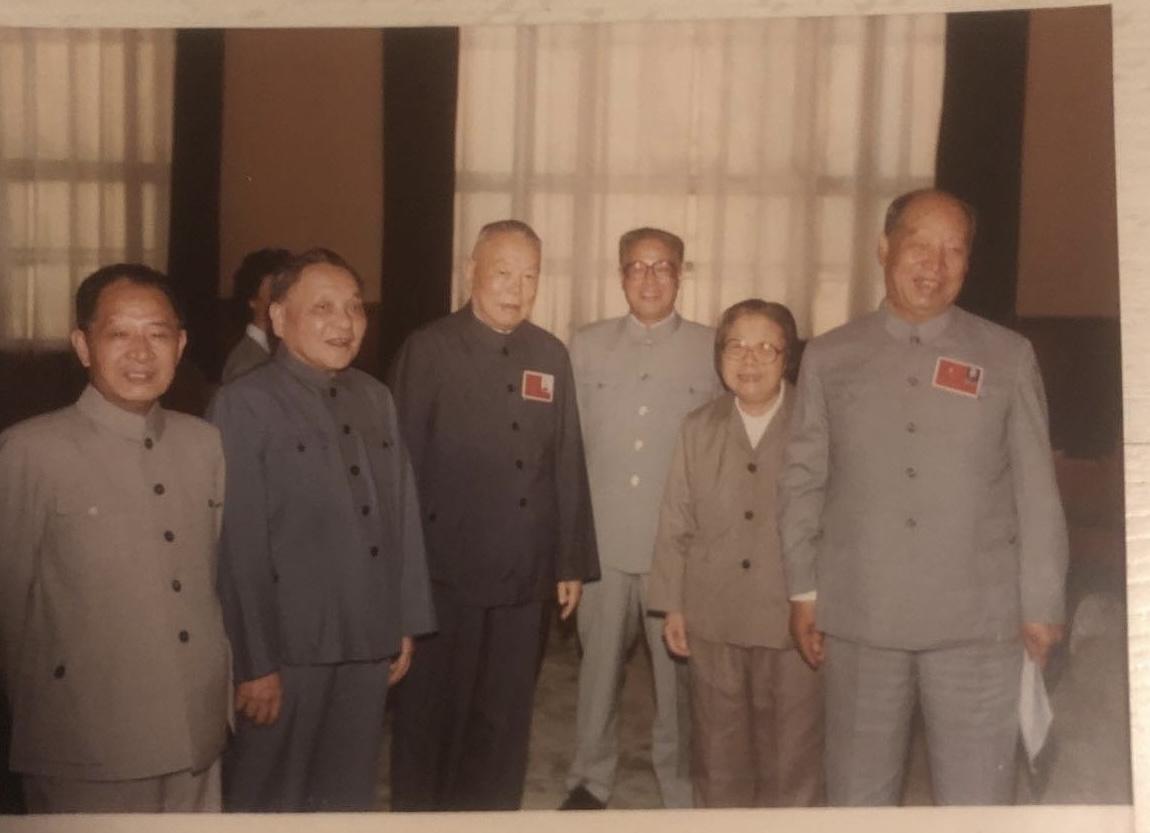 老一辈无产阶级革命家