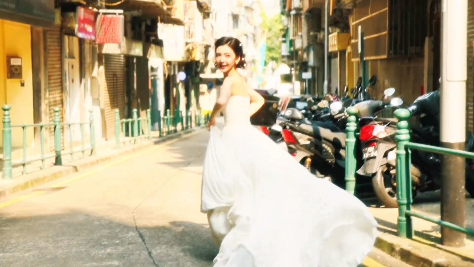 章若楠落跑新娘来的！和我私奔！！！尖叫之夜红毯章若楠落跑新娘