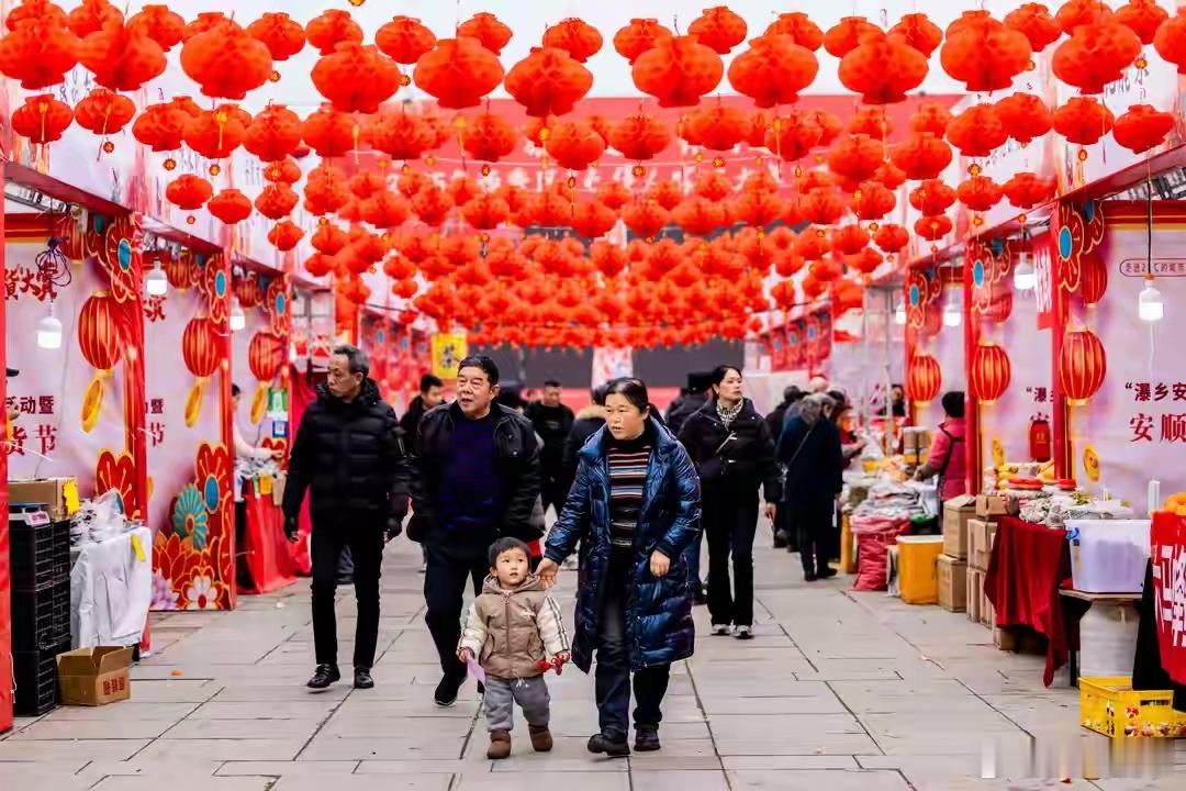 我都不敢想我以后有多爱购物 今日小年，年味渐浓～大街小巷都飘着团圆的气息，置办年