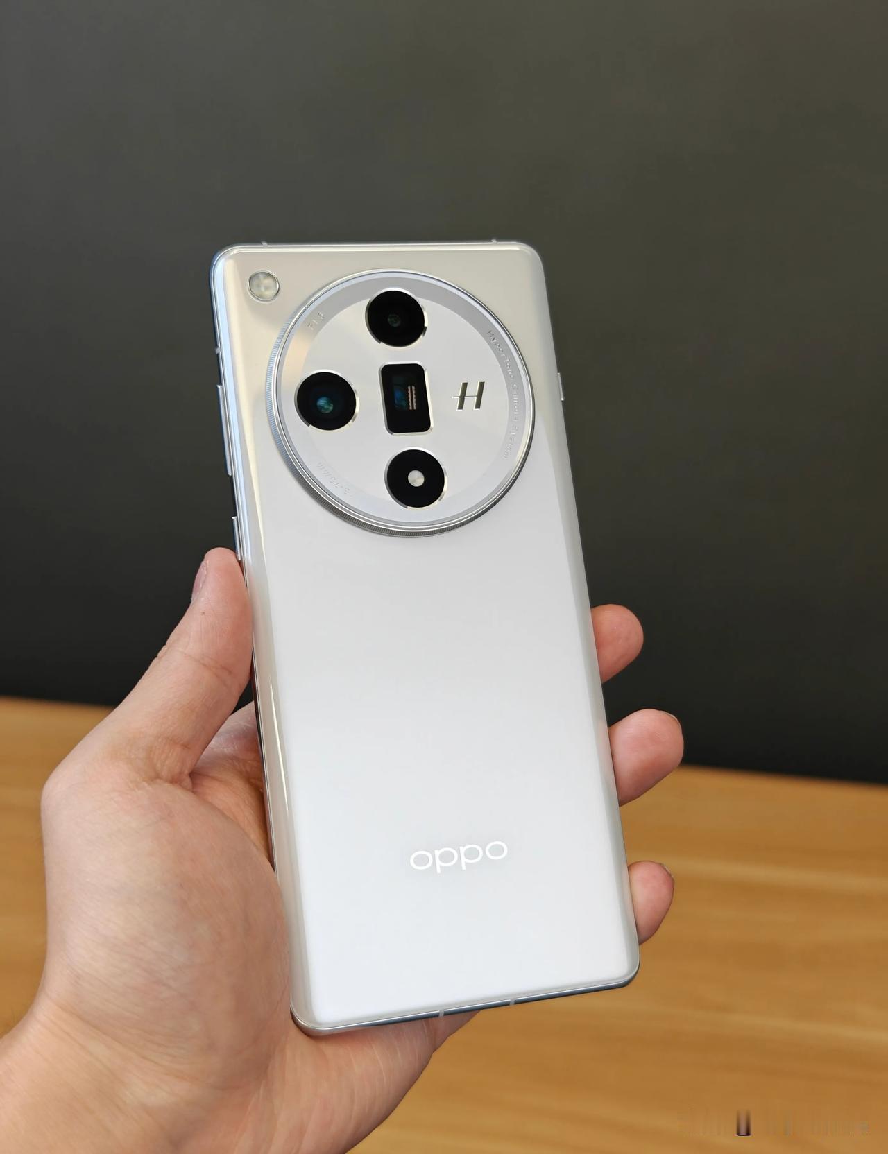 已经入手 OPPO Find X7 的朋友们，怕是要难受了...
这即将要上线的