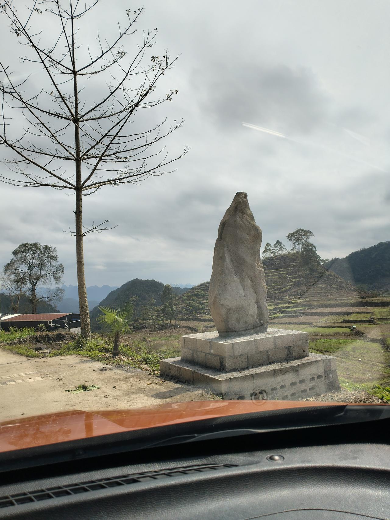 真的非常后悔当年没有去当兵！当兵出来不管有没有分配工作，真的比上大学好太多！村里