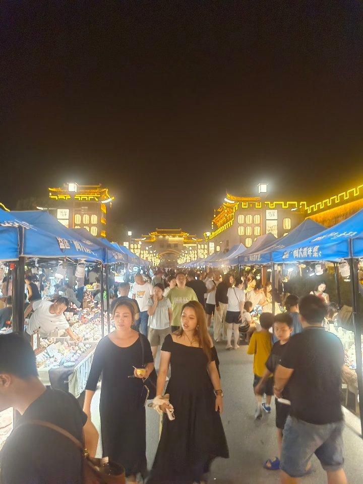 九月周三周四小铺继续陶大青年集哦 九月周三周四 下… 戳我查看完整笔记>>网页链