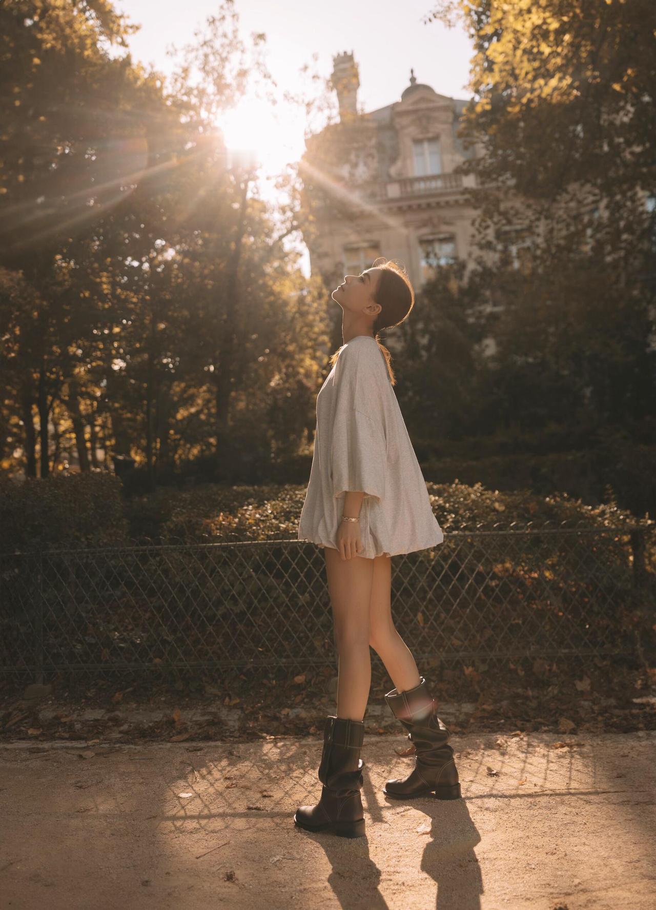 场景制胜!尊界S800承包何超莲澳门多元出行
赌王千金何超莲的澳门出行Vlog,