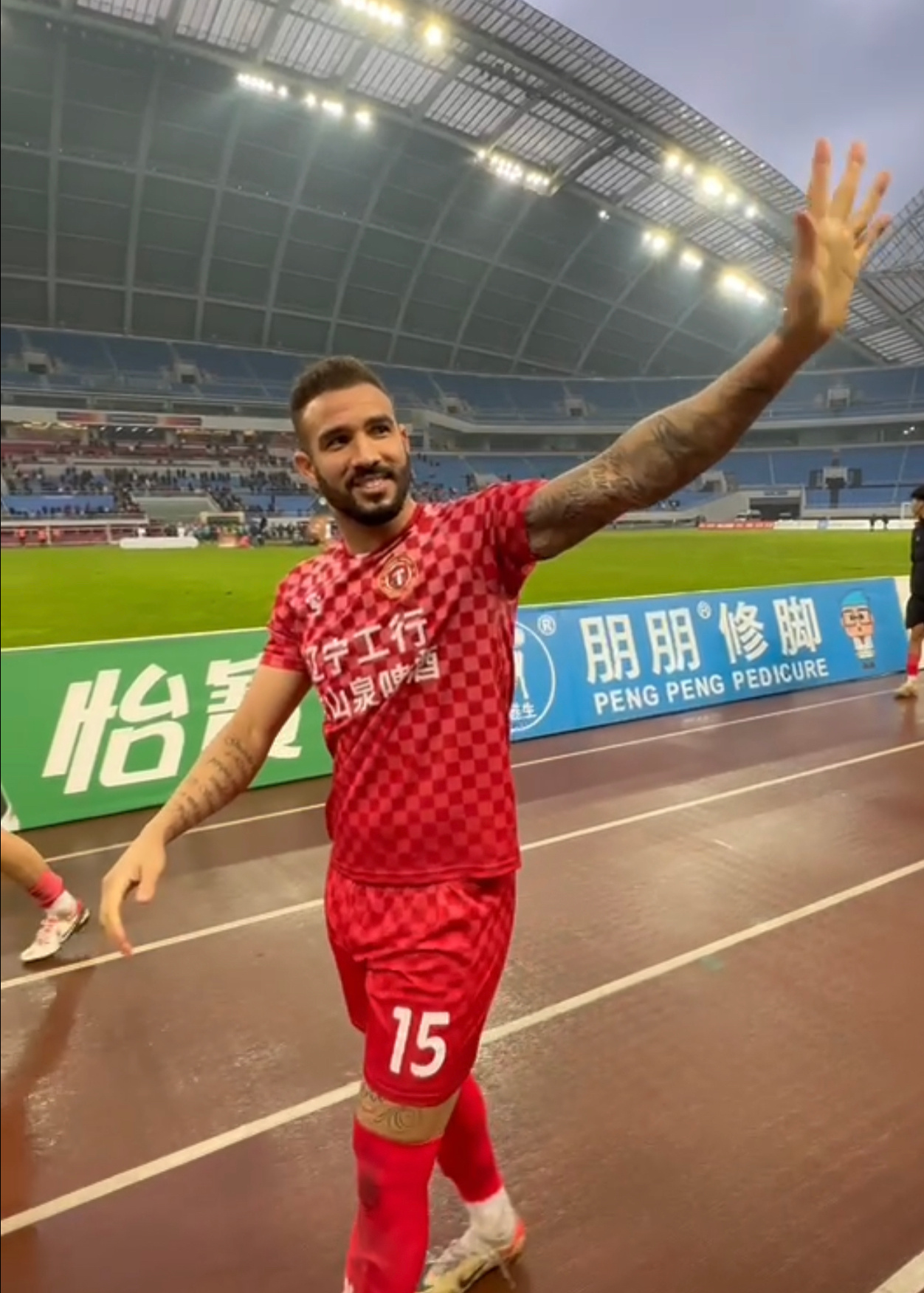 原辽宁铁人外援卡洛斯加盟波黑俱乐部萨拉热窝波黑俱乐部萨勒热窝官方宣布若昂-卡洛斯