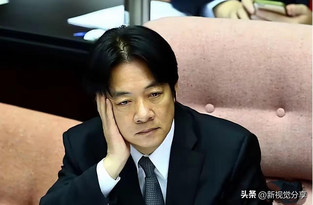 大陆没有宣战，没有封锁，只是在一份政府工作报告里换了一个字——"打击"替掉"反对