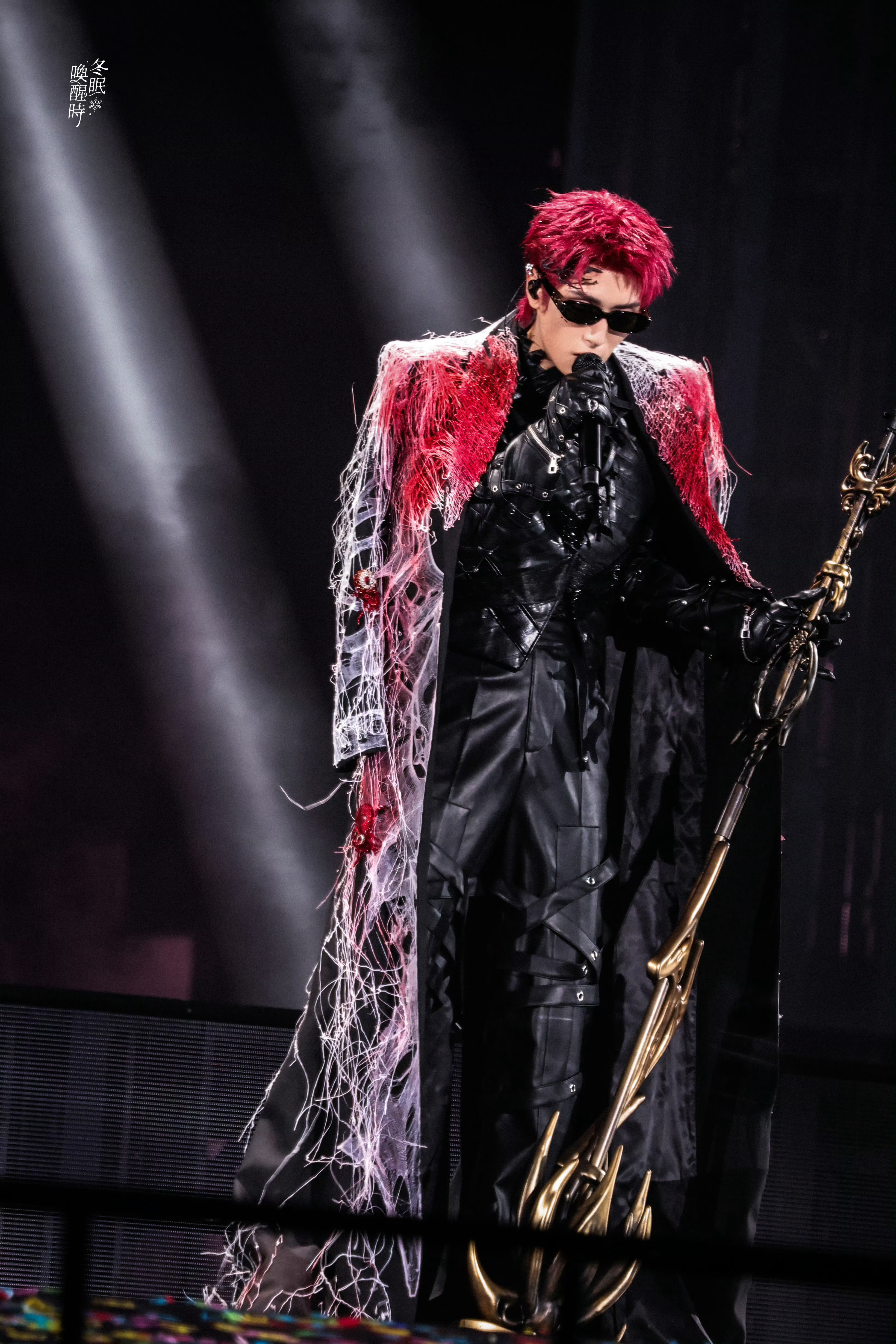 严浩翔 × 今晚演唱会广州站舞台造型饭拍 📸严浩翔演唱会状态严浩翔红发
