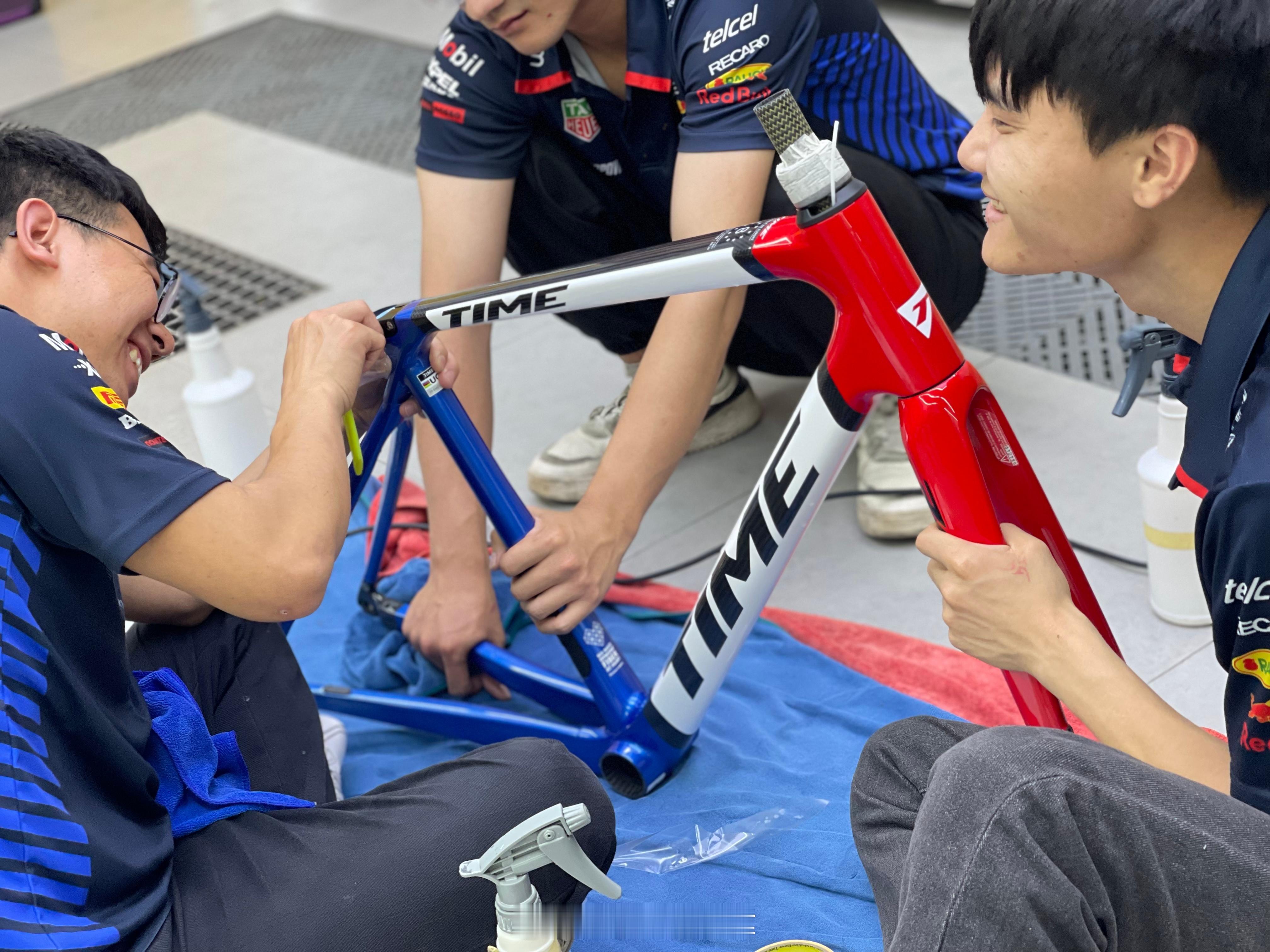 给18万的自行车贴个透明膜[doge] ​​​