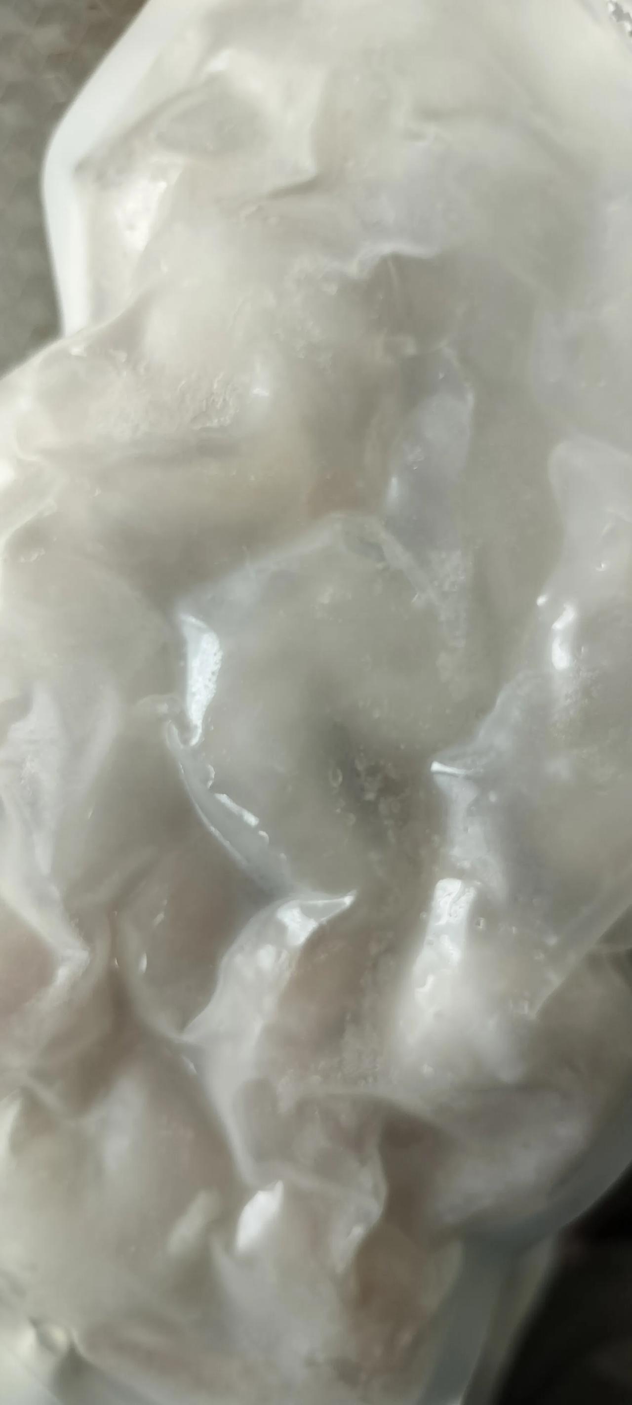 网购真的很多陷阱，中秋之前在网上买的虾仁，99元四袋儿，挺合适的，
买大虾也得1