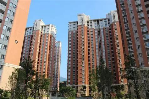 当房子彻底回归居住，房地产并不是没有机会，而是赚钱逻辑正在从“赌房价上涨”转向“