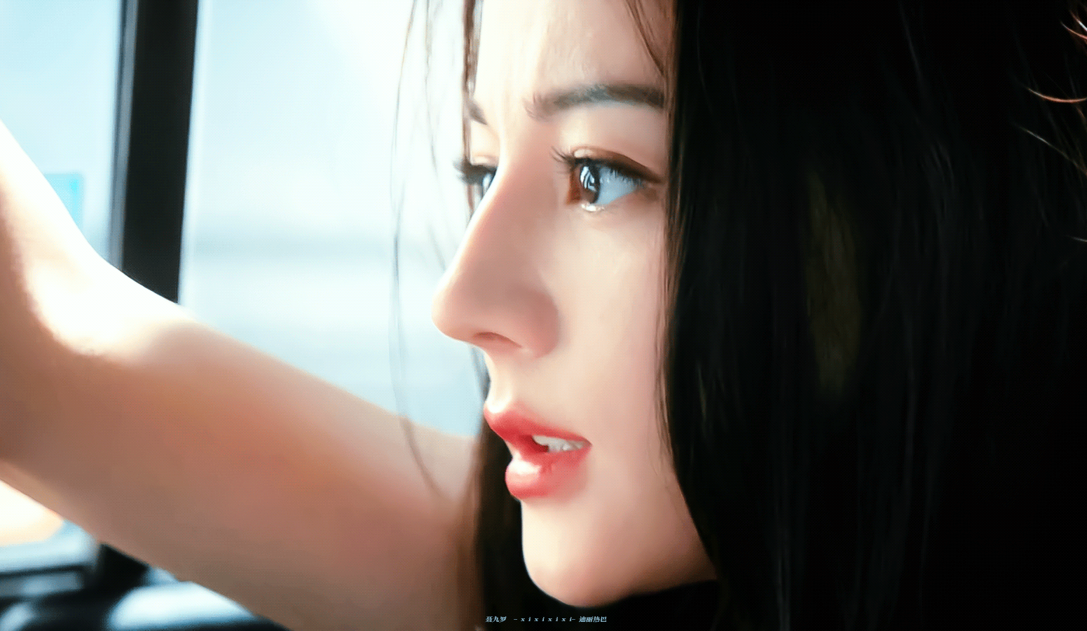 疤痕背后是倔强人生！聂九罗的成长满是坎坷，性格与经历太契合～ 