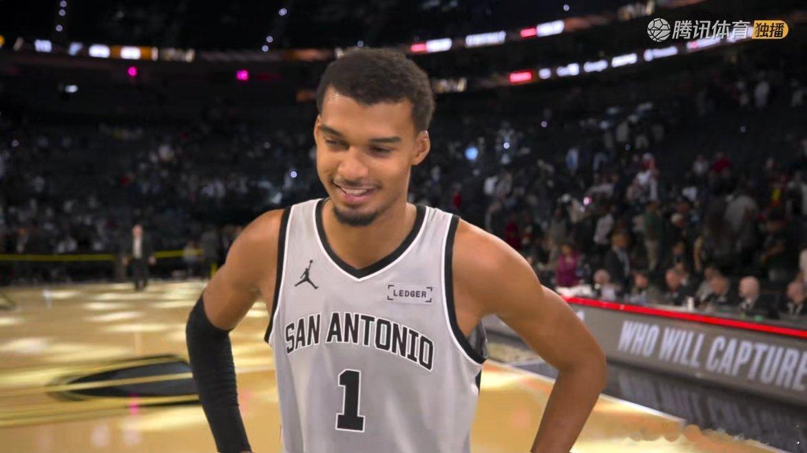 文班亚马替补出场20分钟，拿下22分9板，正负值+21！马刺在最多落后16分的情