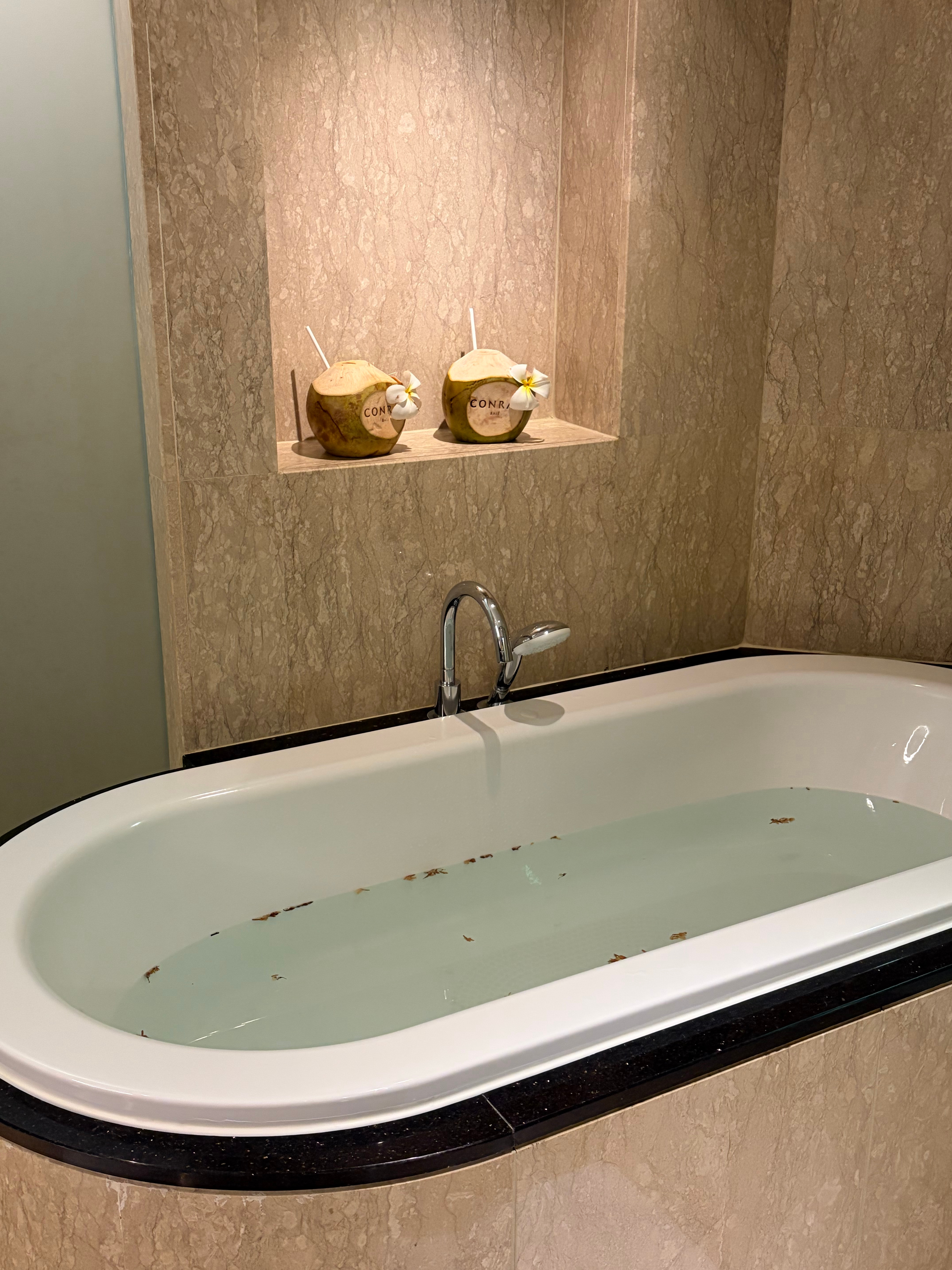 泡个澡🛀  ​​​