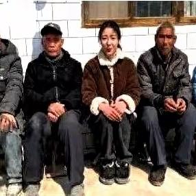 这波流量给她不亏
拒百万广告
蹬三轮养全家！李福贵的接地气做法，我觉得应该被大肆