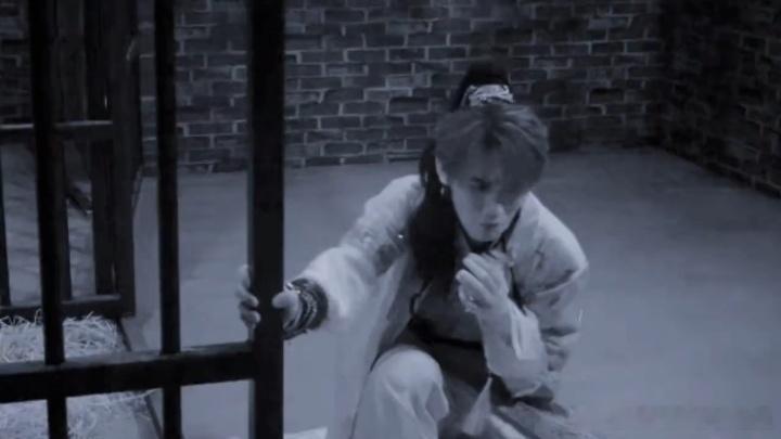 丁程鑫黑灯瞎火还闭眼丁程鑫的世界到底有多黑开始推理吧 丁程鑫：本来就已经很黑了，