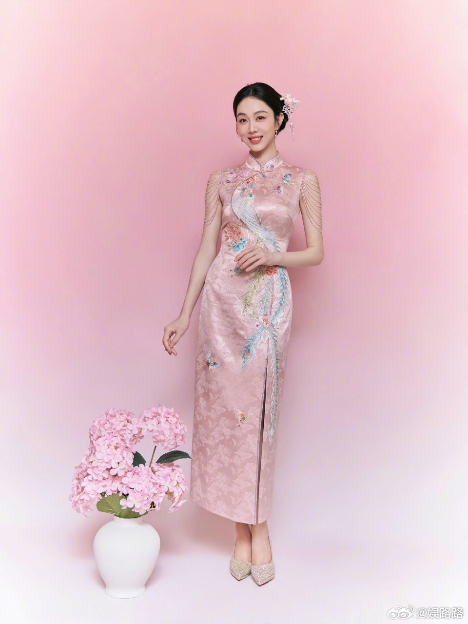 一直在追《现在就出发》，从第一季追到现在，真的很有感情。这次看到金晨不能继续当常