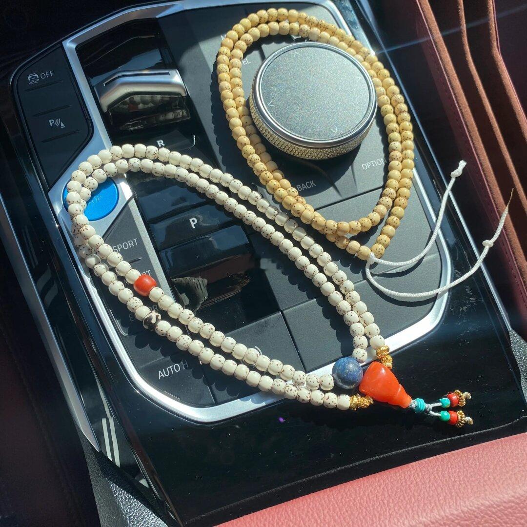 从秋到冬 从过去到未来 ​总有一串星月陪你