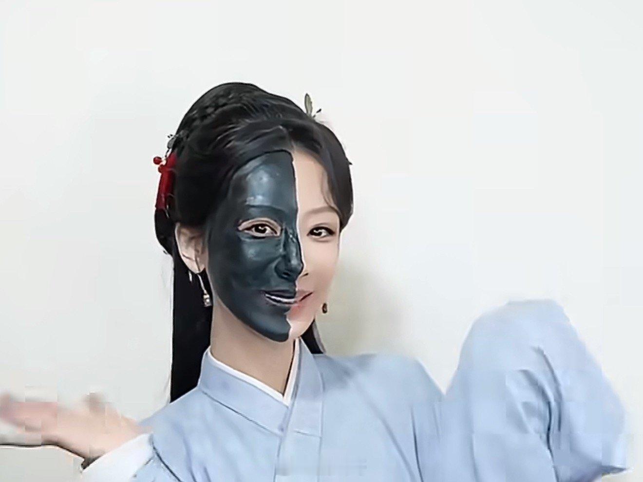 杨紫带着杨黑宣传家业 杨紫抽象剧宣 哈哈哈哈哈就是说看了半天，也没看懂杨紫这个抽