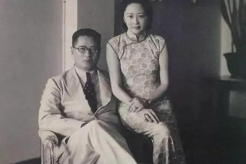 1939年，23岁的孔令侃与40岁的白兰花结婚。婚礼没通知父母，婚讯一经传开，孔