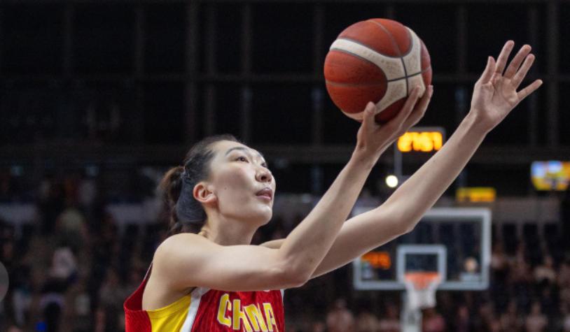 今晚8点半，女篮世界杯中国女篮对阵捷克，将是一场出线生死战，两支队伍首轮都输掉比