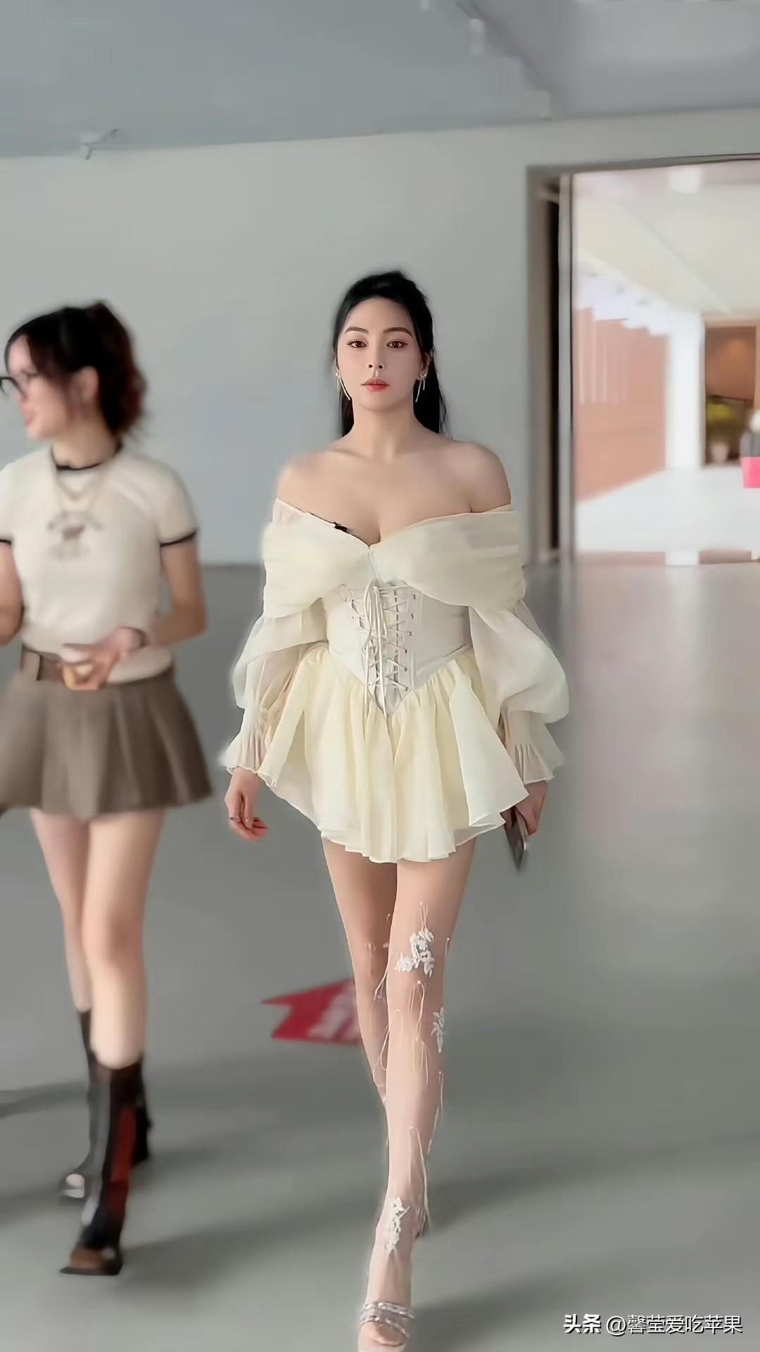 这样的女神，就算是二婚，估计也很多人抢着娶吧？