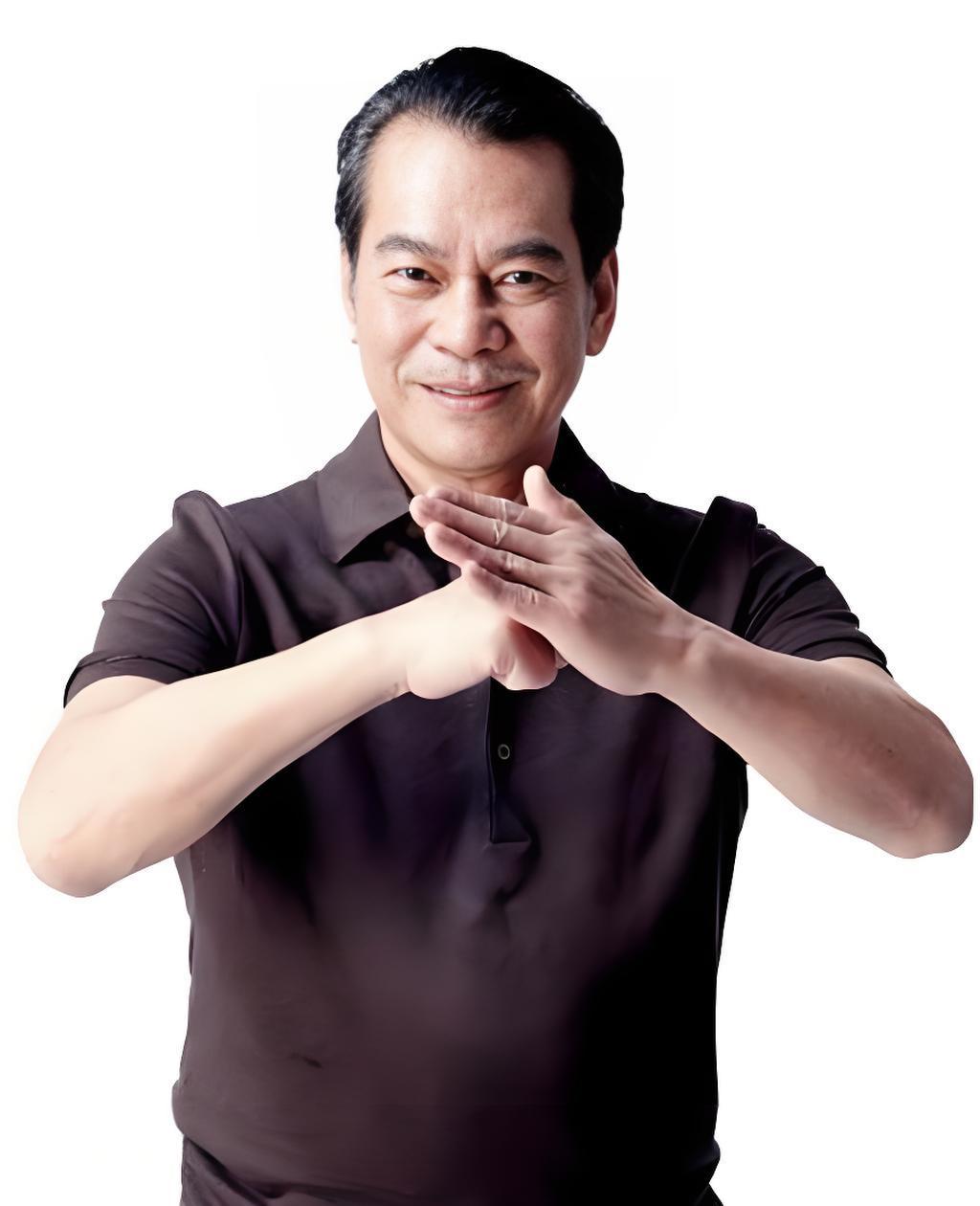 一代武打巨星陈观泰走了。

时间是2026年9月2日清晨5点，心脏第二次骤停，抢