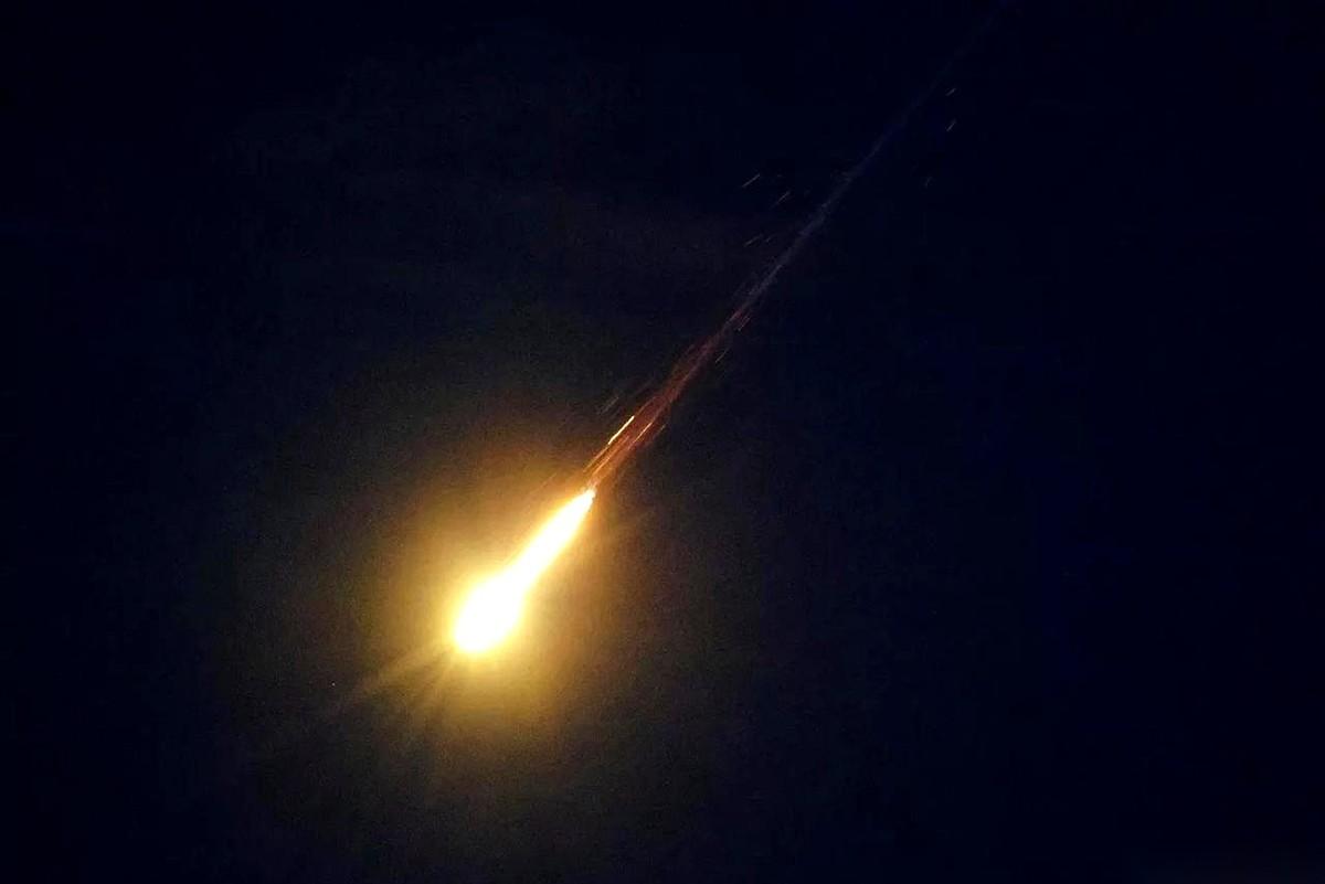 我勒个去，这事儿反转得比电影还带劲！美国以色列忙活半天，以为把伊朗炸了个稀巴烂，