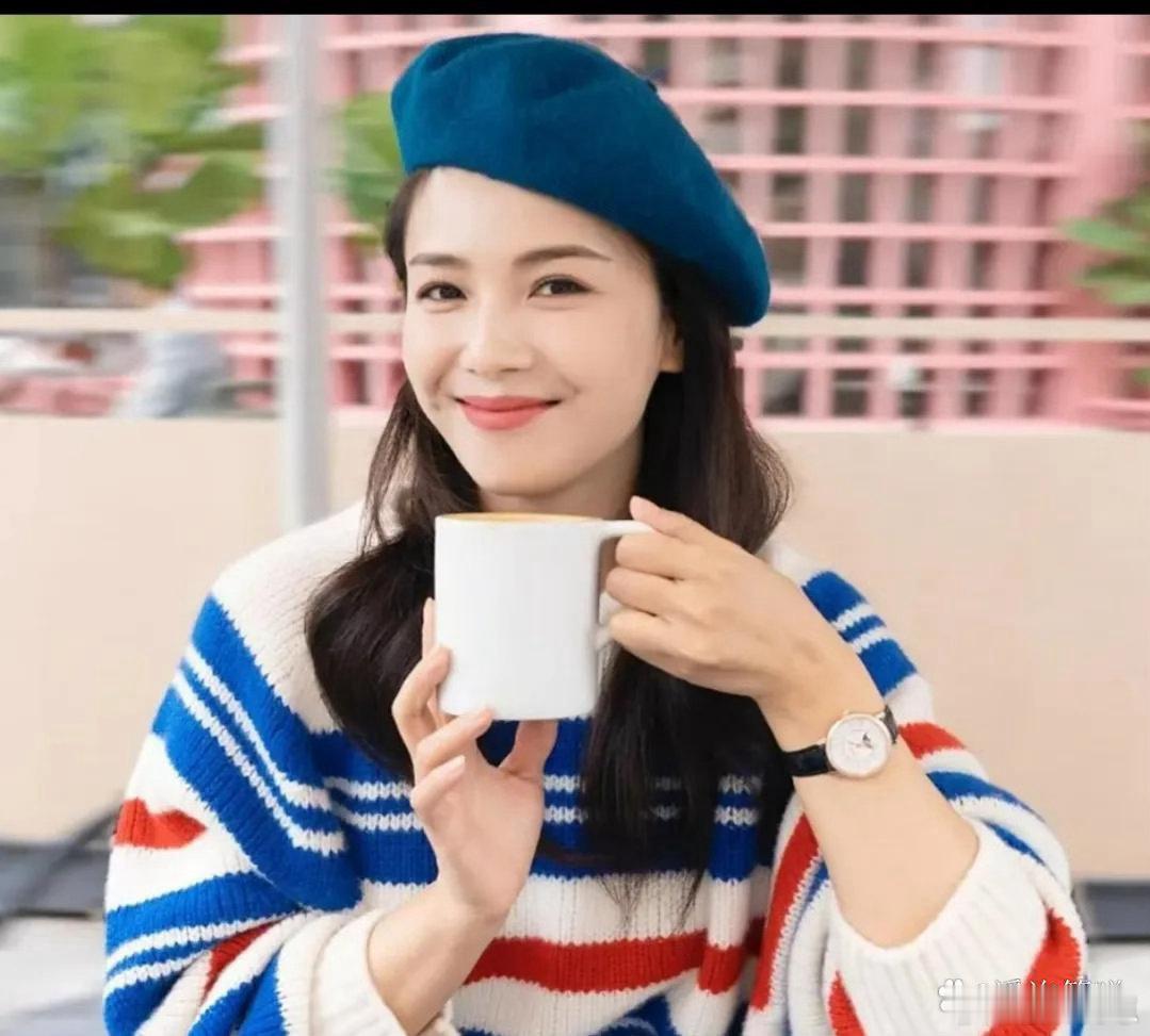 刘涛不愧是“百变女王”，温婉大气、飒爽霸气、灵动可爱、甜美温柔，各种风格都能轻松