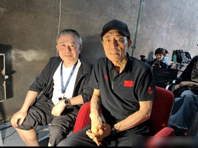 张艺谋摁住刘浩存当白纸，却撕开了内娱“行活”的遮羞布。