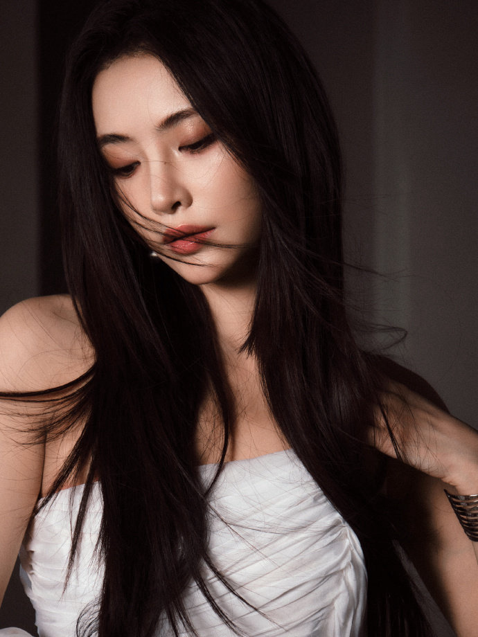 期待孟美岐许佳琪两代女团史诗同框近期一档活动节目官宣要来一波史诗联动！两代女团高