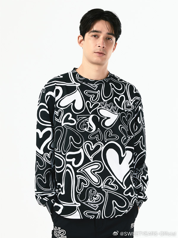 时尚不过时，穿出不一样的风格卫衣小众设计师品牌﻿﻿sweetyears上海艺术展