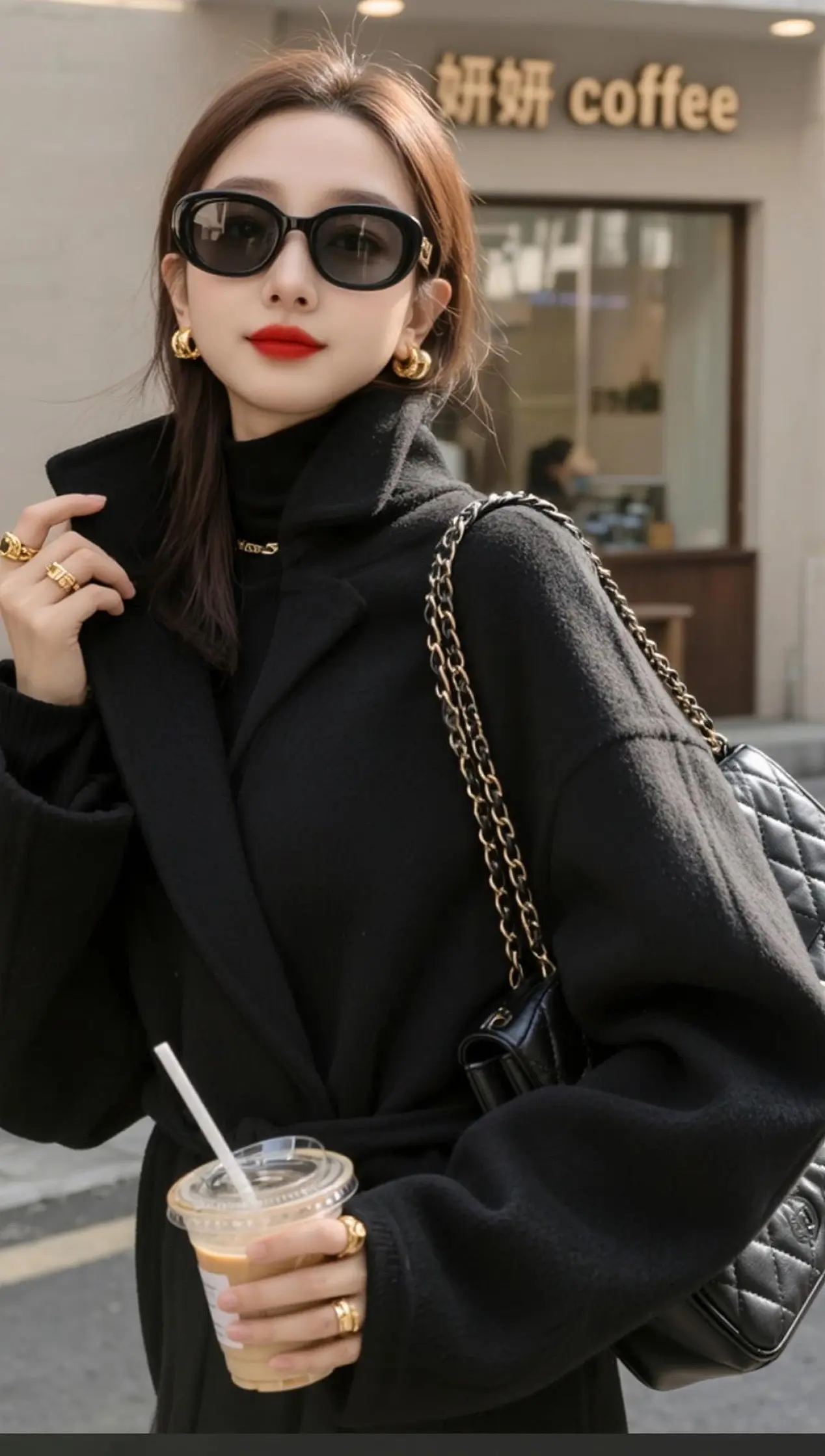 “往后的日子，多爱老己一点，比什么都重要！”