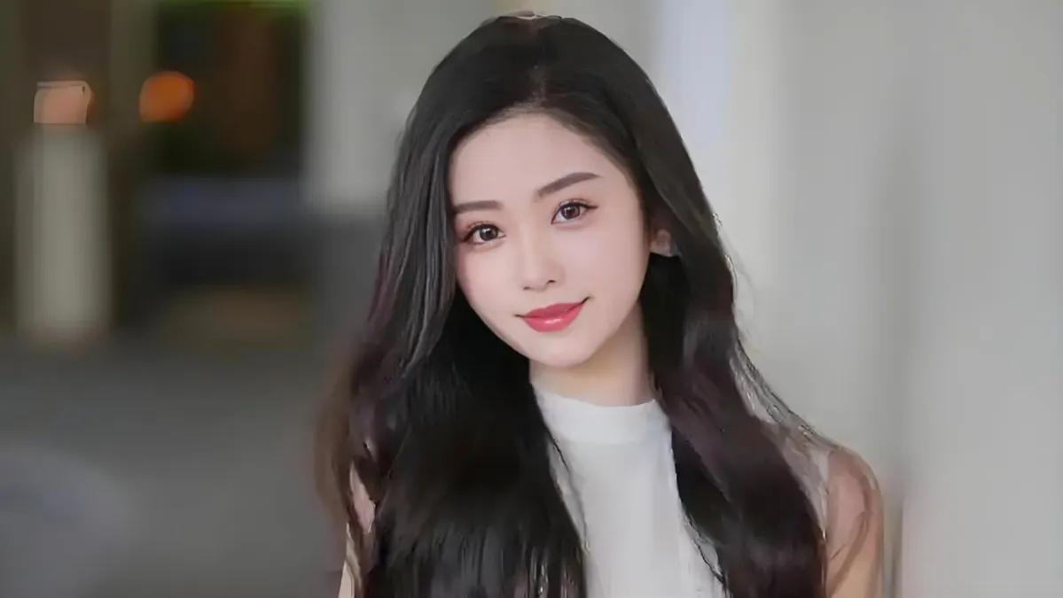 叶珂劳斯莱斯出行，是炫耀还是另有隐情？

叶珂这一次的出行，可谓是赚足了眼球。她