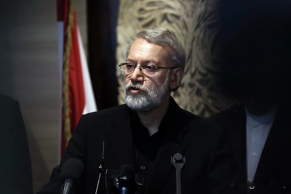 高层再遭斩首，伊朗的内奸问题至今没得到解决。极大可能是内奸掌控的亲美派借战争之手