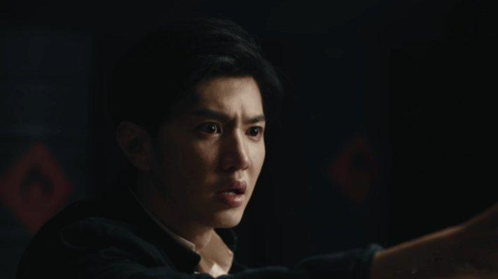#陈哲远眼中含泪眼里有光#陈哲远的眼神仿佛有魔力一样能够瞬间将观众带入戏中，复刻