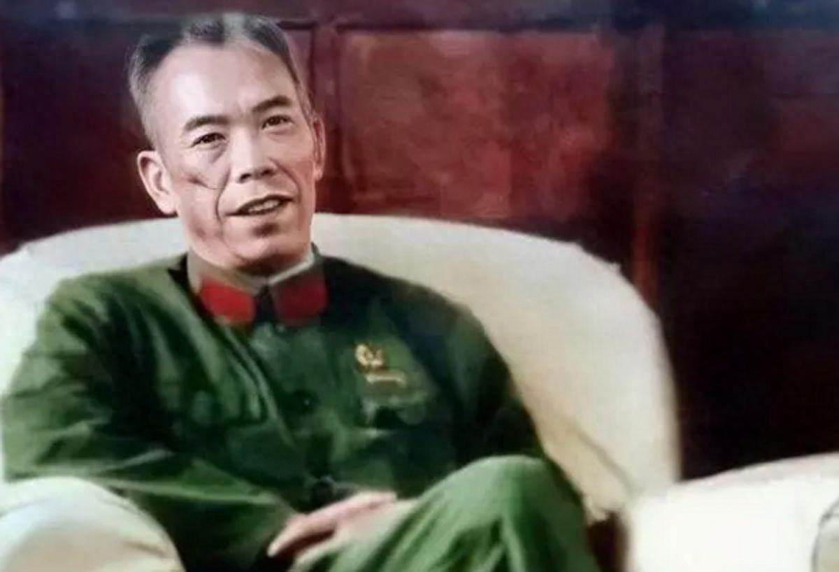 总政领导征求梁兴初离休后的工作意见，他表示希望牵连到他的人能够早日得到平反！
1